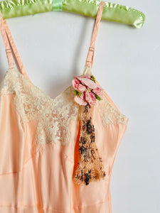 Vintage 1930s peach lace lingerie slip