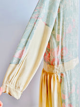 Load image into Gallery viewer, Vintage 1920s Pastel Silk Flapper Dress
