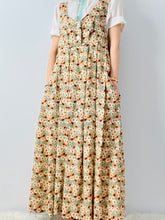 Load image into Gallery viewer, Vintage daisy floral overall dress
