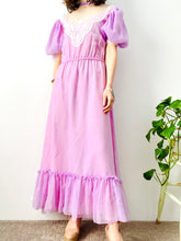 Load image into Gallery viewer, Vintage 1970s lavender color dress with puff sleeves
