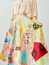 Load image into Gallery viewer, Vintage 1940s patchwork skirt
