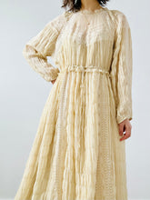 Load image into Gallery viewer, Vintage style ruched lace dress
