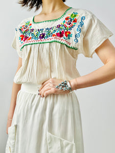 Vintage Embroidered Top/ Peasant Blouse