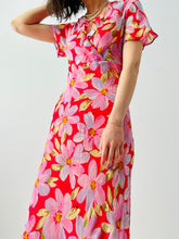 Load image into Gallery viewer, Vintage pink daisy floral dress
